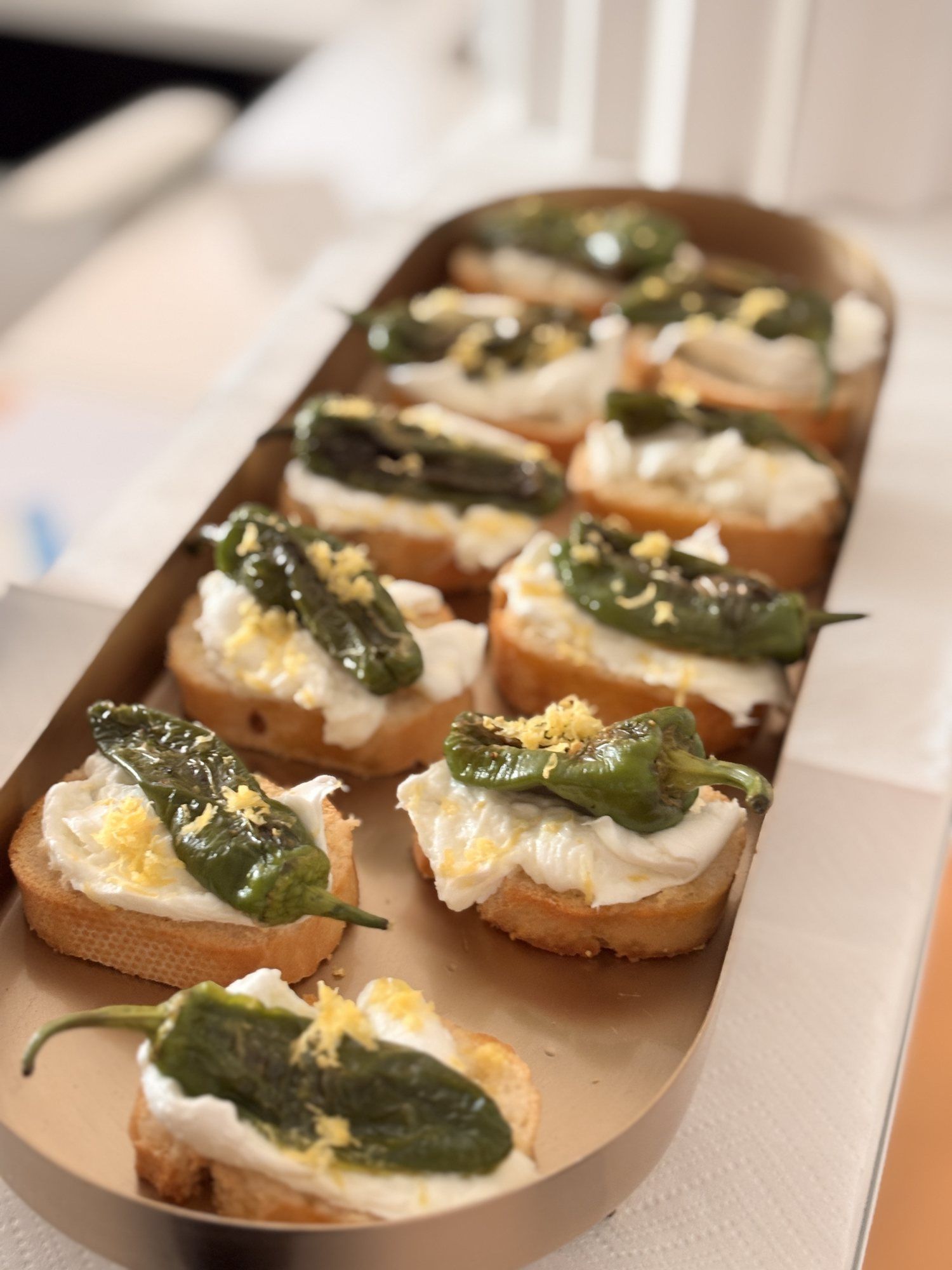 Crostini mit Kräutercreme